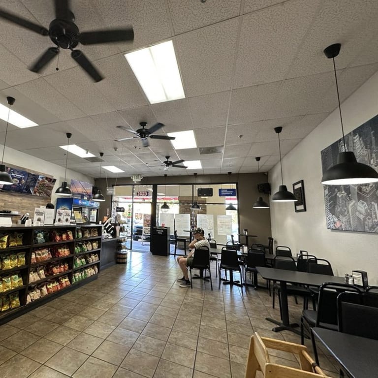 A Casual Spot Made for Good Food & Good Vibes